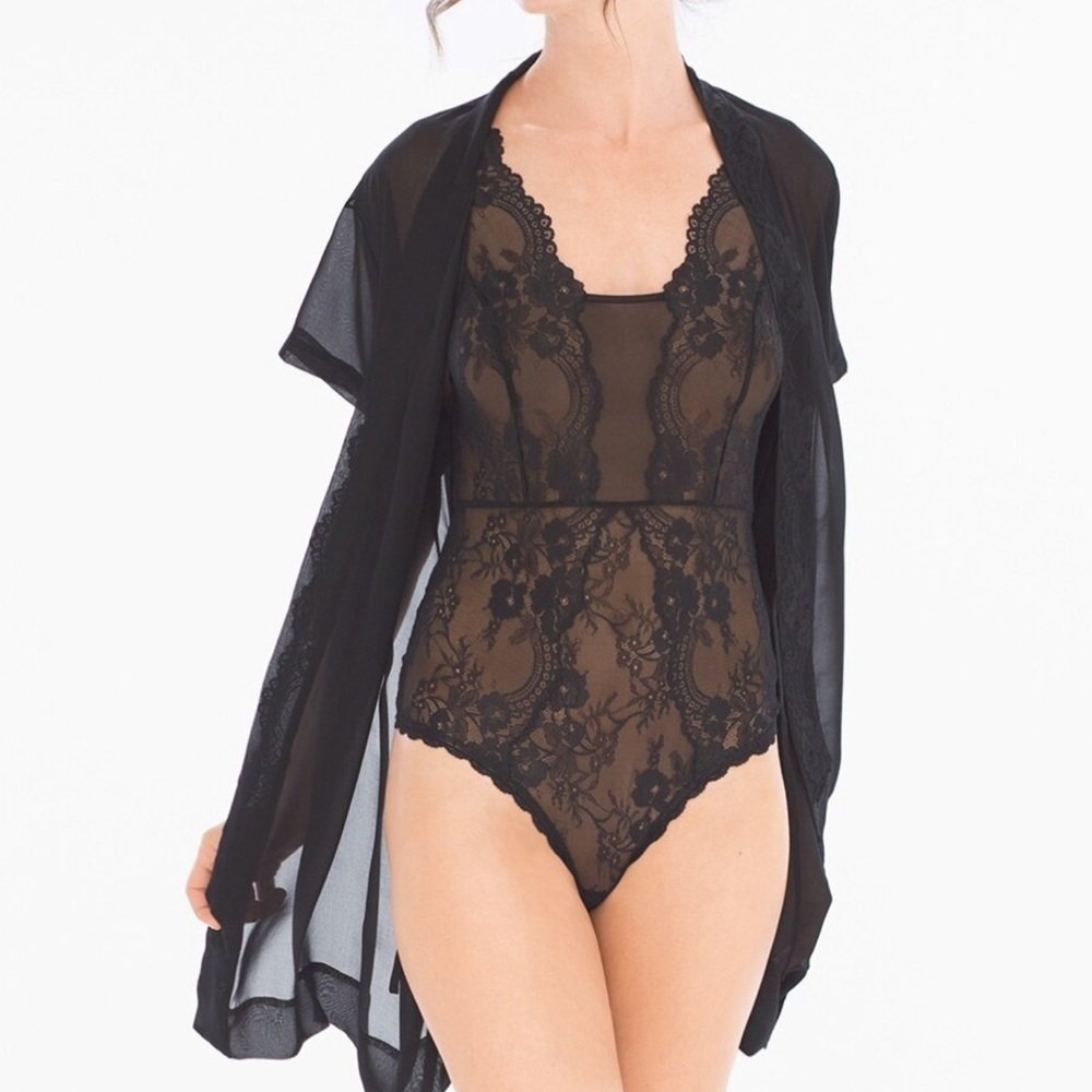 NEW Soma Flirtation Plunging Bodysuit Black Z39-20